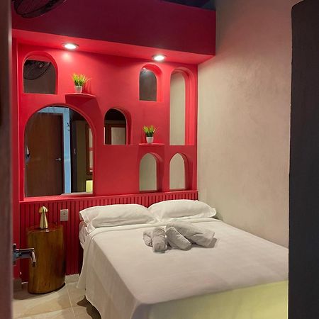 Hostal Poquito A Poquito Valladolid  Eksteriør billede