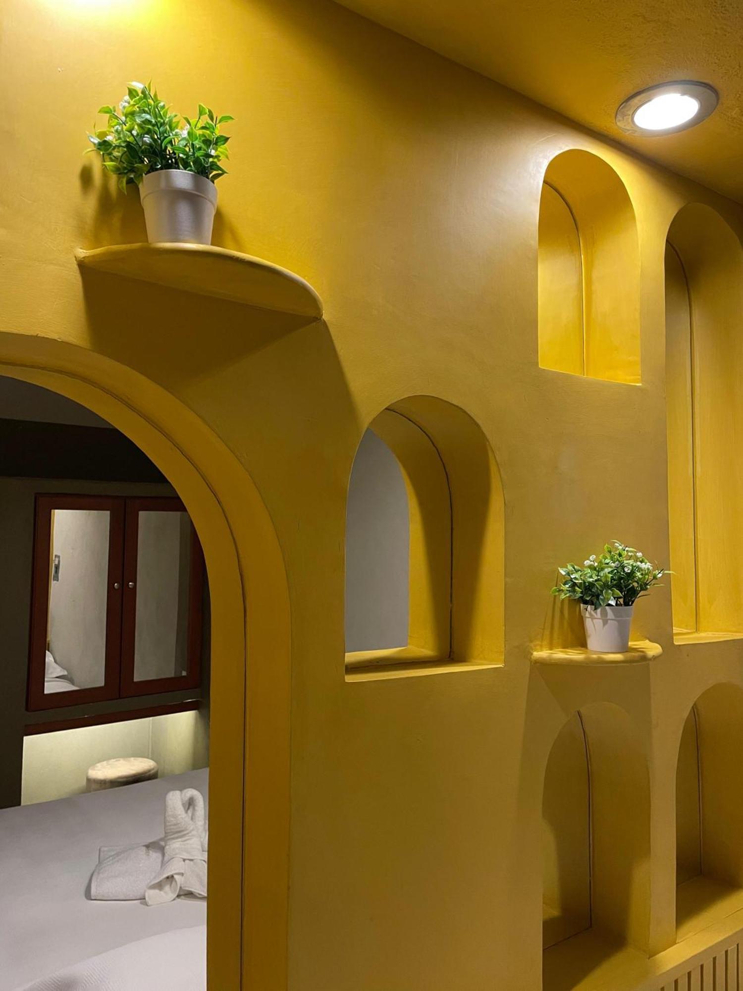 Hostal Poquito A Poquito Valladolid  Eksteriør billede