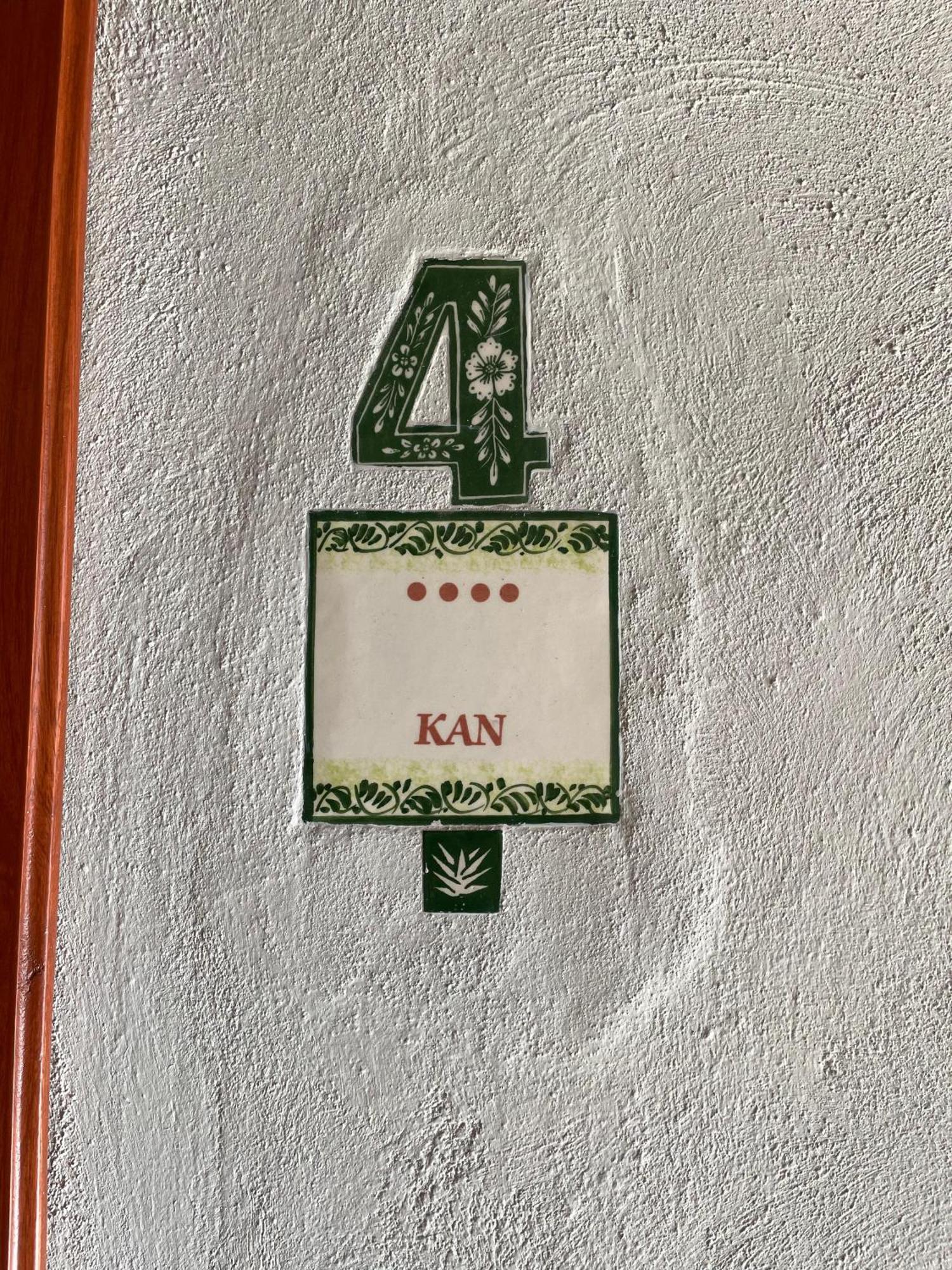 Hostal Poquito A Poquito Valladolid  Eksteriør billede